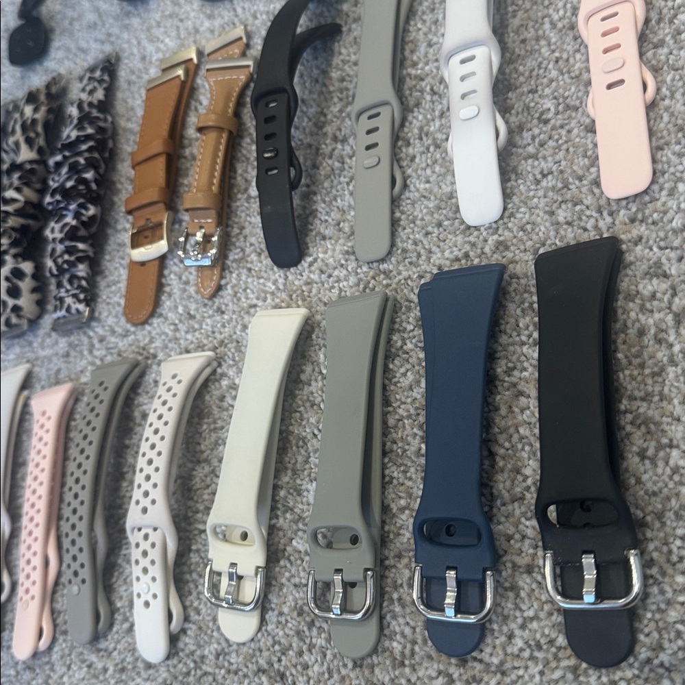 Fitbit Versa Accessory Bundle - Picture 7 of 9